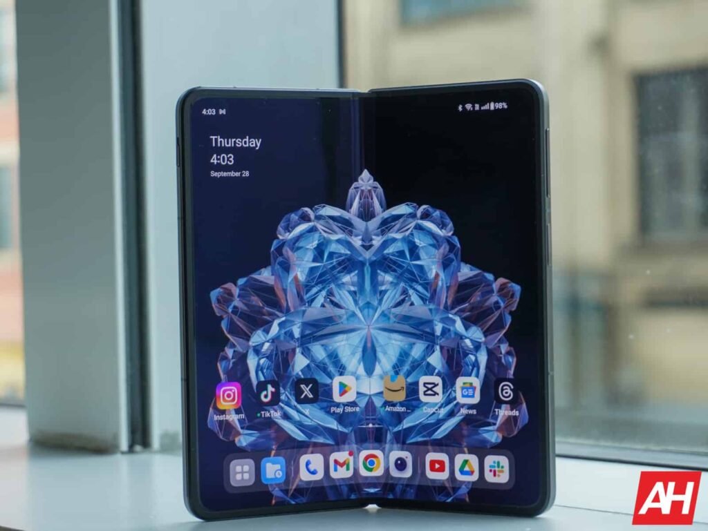 Your OnePlus Open Just Leveled Up: PC Control, Speaker Cleaner & More