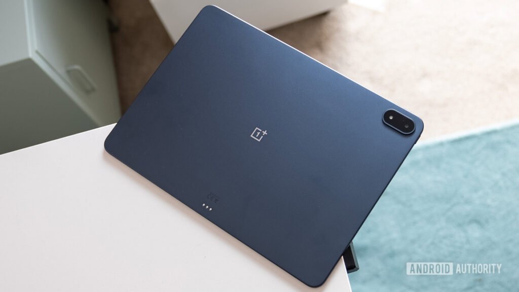 OnePlus could challenge Lenovo with this rumored gaming tablet