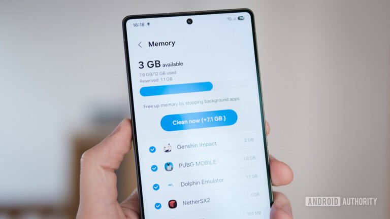What really happens when your phone runs out of RAM?