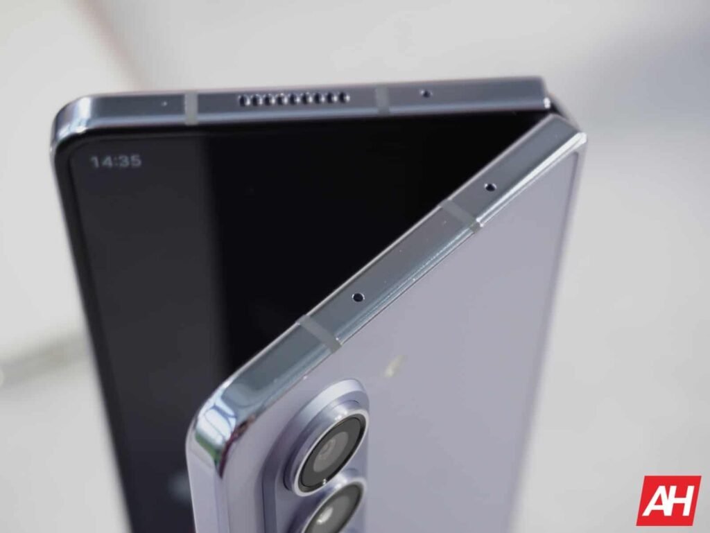 Samsung Tests Android 16 on Galaxy Z Fold 5 & S22+ – One UI 8.0 Is Coming
