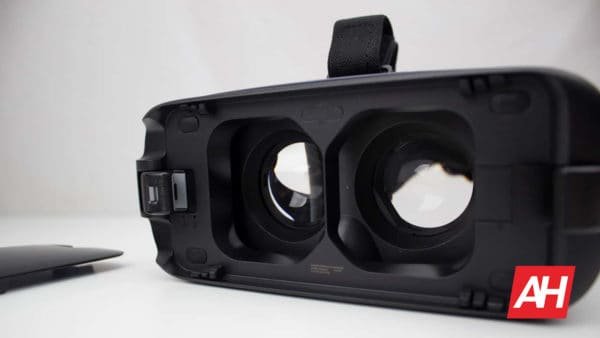 Samsung’s Blindingly Bright VR Screen Hits 20,000 Nits — Here's Why That’s a Big Deal