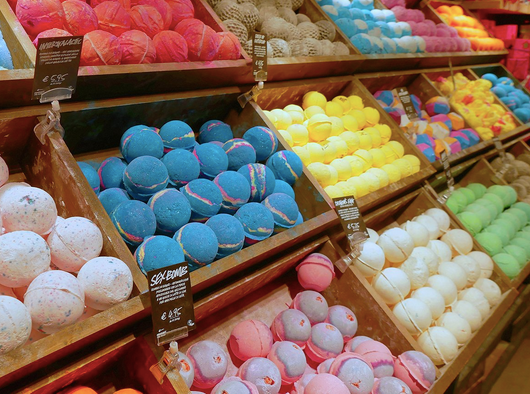 Free Lush Bath Bomb after $5 Free Gift Card!