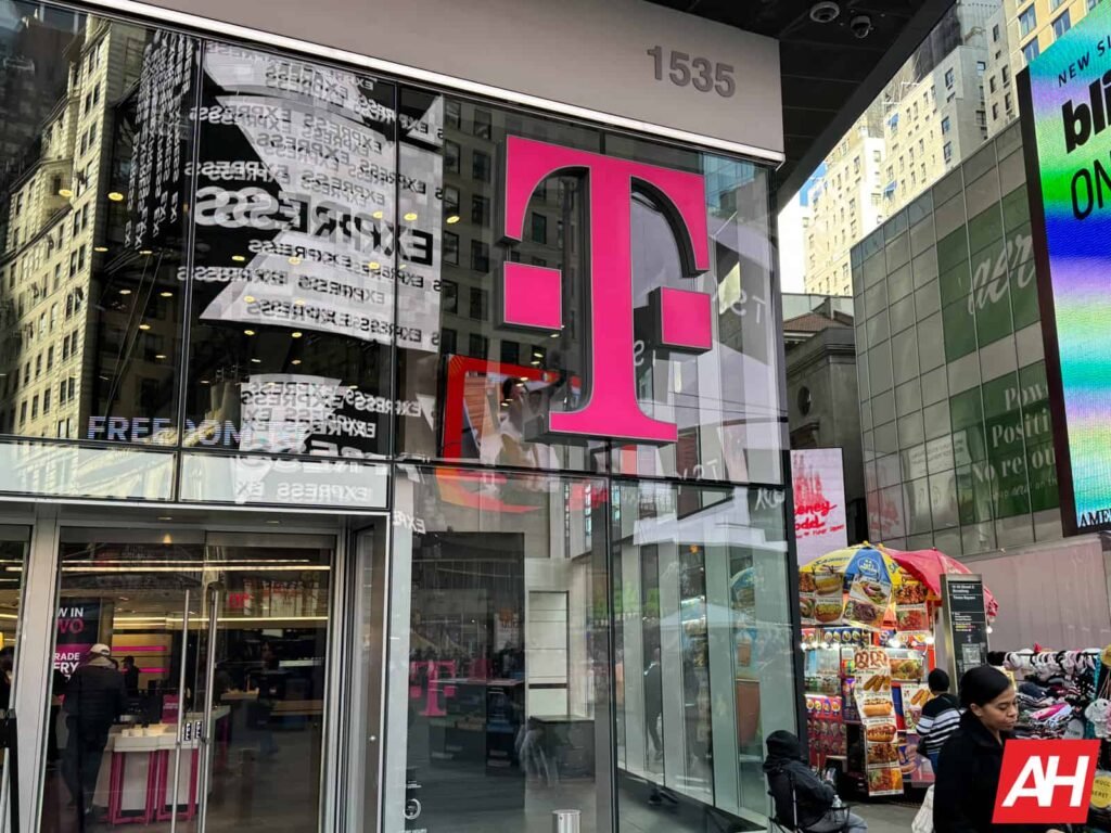 FCC Shortage Stalls T-Mobile US Cellular Acquisition