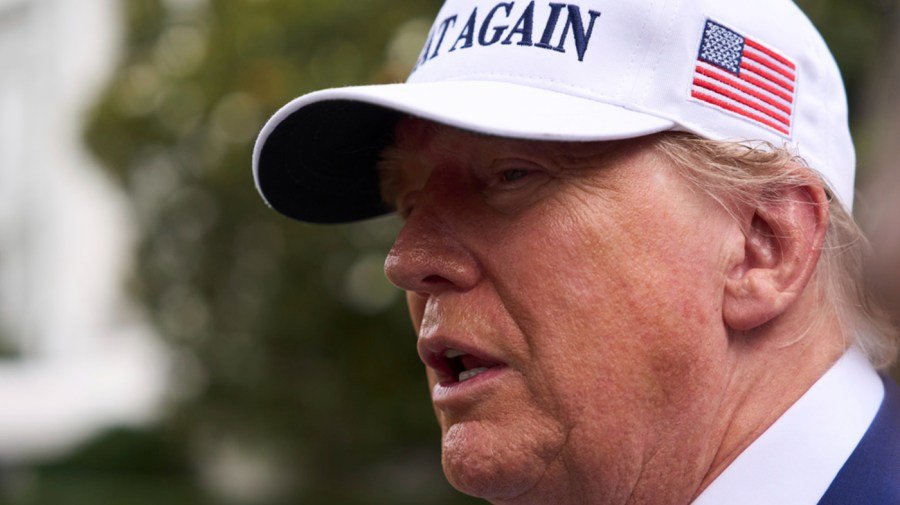 Trump keeps his cards close on Iran