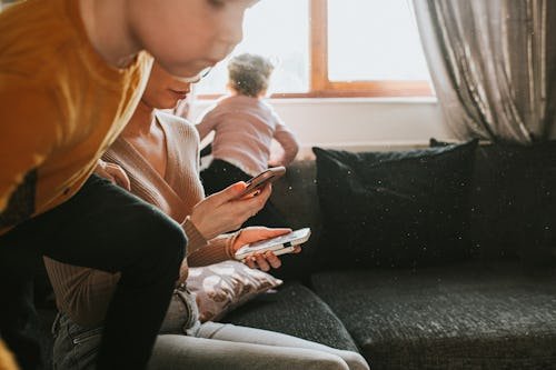Are We Relying Too Much On The Internet For Parenting Advice? An Expert Explains