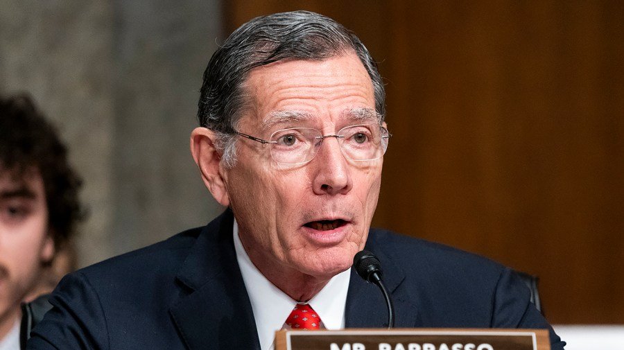 Barrasso criticizes Padilla for skipping votes, creating 'spectacle of himself'
