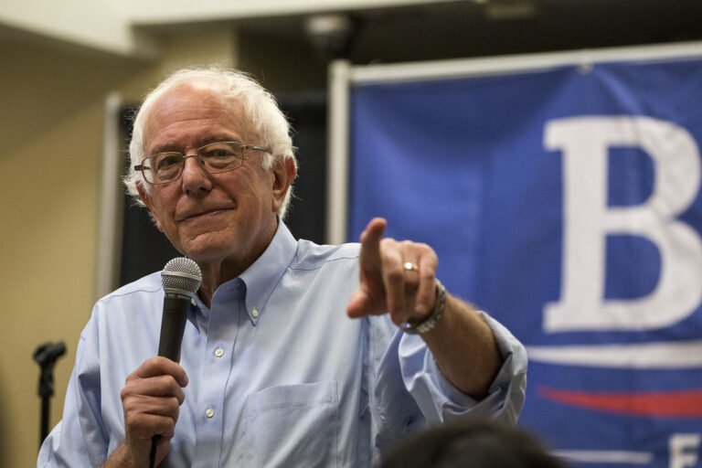 Bernie Sanders: AI Could Make the 4-Day Workweek a Reality