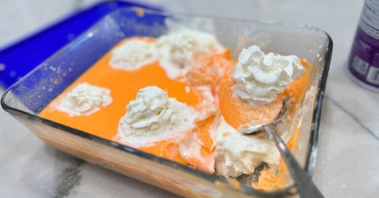 Make Fluffy Orange Creamsicle Protein Jell-O Using Greek Yogurt!