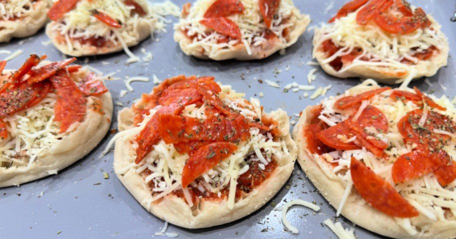 English Muffin Pizza Recipe (Easy Cheap Meal for Under $10!)