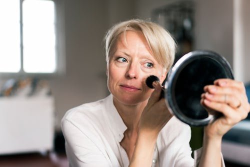 How Are We Preventing Our Foundation & Concealer From Creasing?