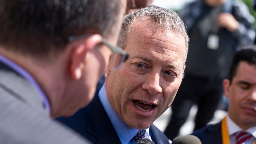 Bipartisan lawmakers seek to reverse Trump’s staff cuts at program that helps Americans afford heat, air conditioning