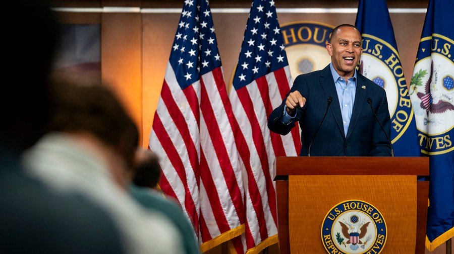 Jeffries says Trump ‘intentionally’ inflaming unrest in Los Angeles