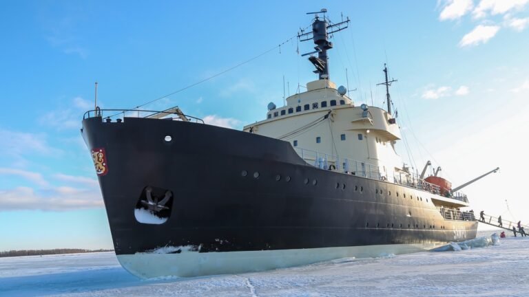 To Compete With Russia, U.S. May Finally Build Icebreaker Ships Again