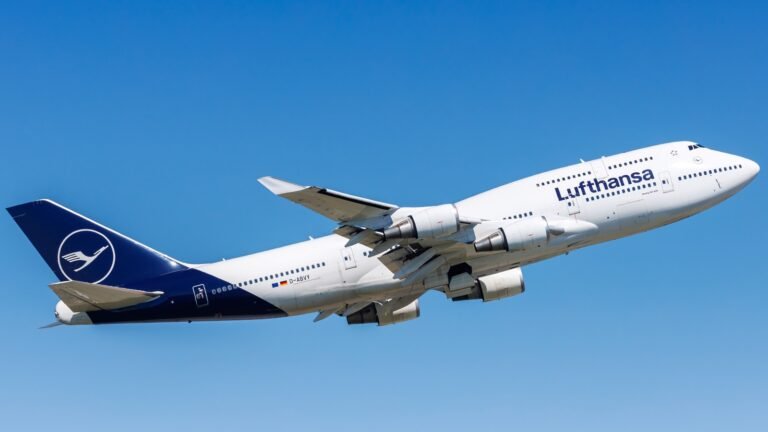 The Boeing 747 Still Uses Floppy Disks For Software Updates: Here's Why
