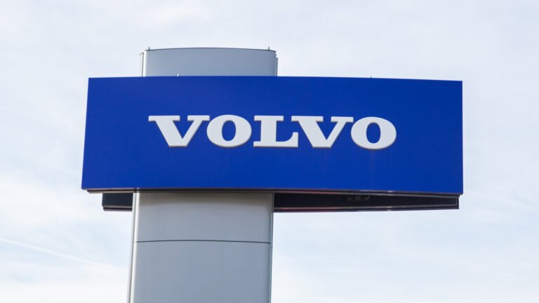 Dealership Employee Arrested For Stealing $200,000 In Luxury SUVs Off The Lot