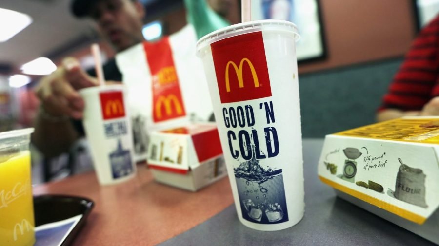 Which states' residents spend the highest share of their income on fast food?