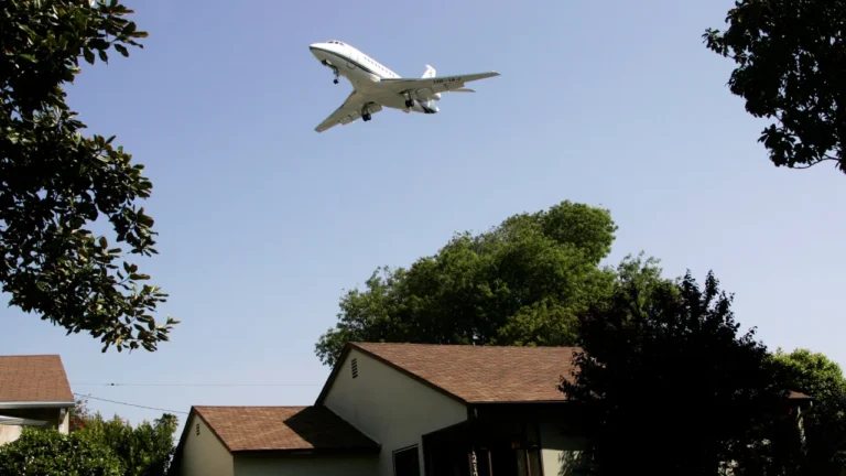The Santa Monica airport is set to close—but some residents would rather keep the noise and pollution than build new housing