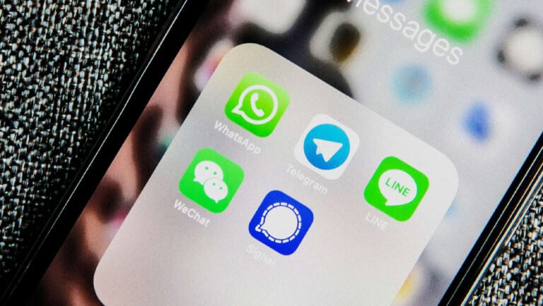 WhatsApp’s new ad feature sparks backlash—and a golden opportunity for Signal