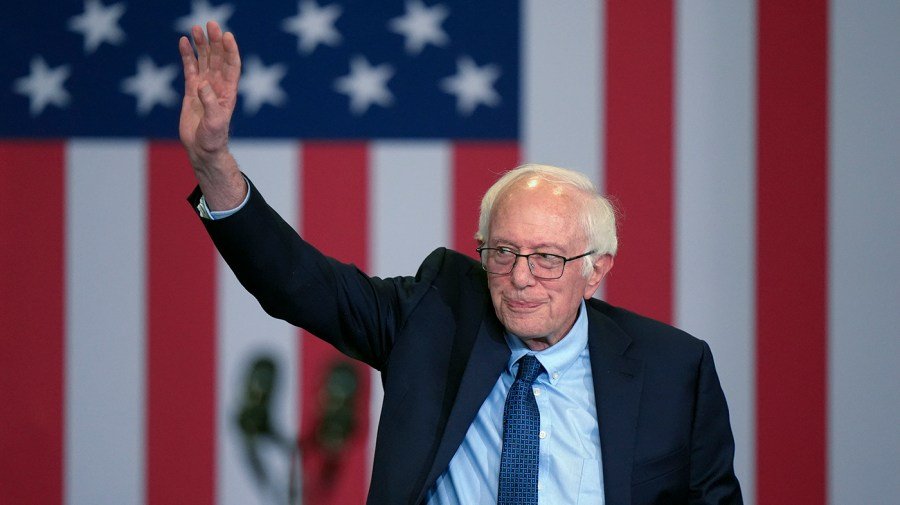 Rogan presses Sanders on presidential run in 2028
