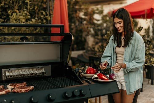 What Is "Nourished Girl Summer"? We Petition To Keep This TikTok Trend