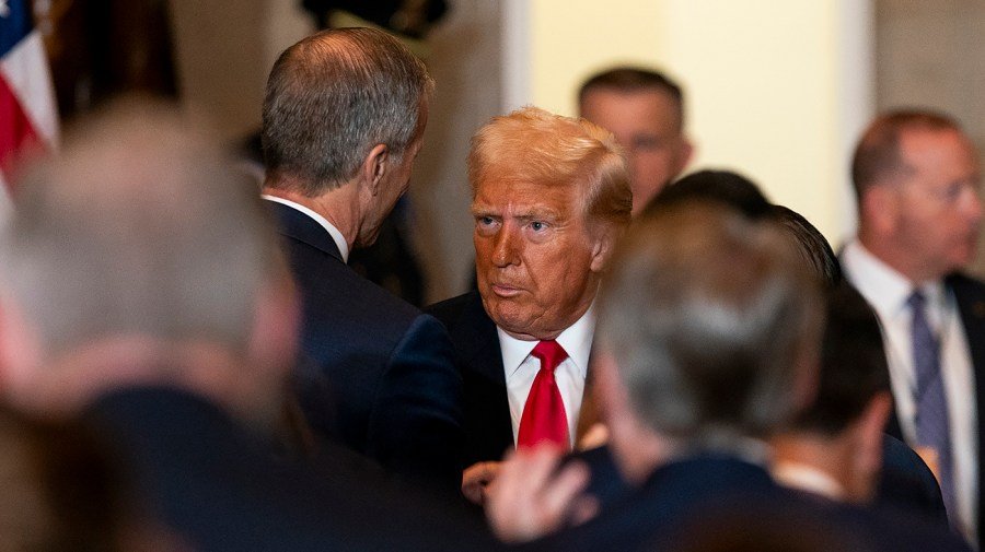 Trump, Johnson court and pressure GOP