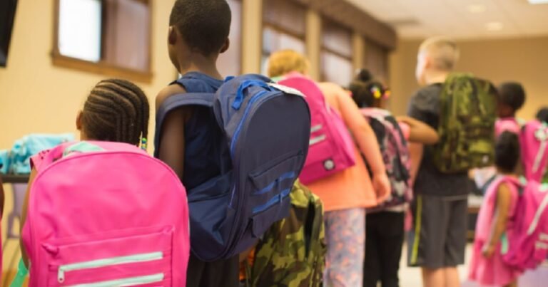 The Verizon Backpack Giveaway Returns 7/27