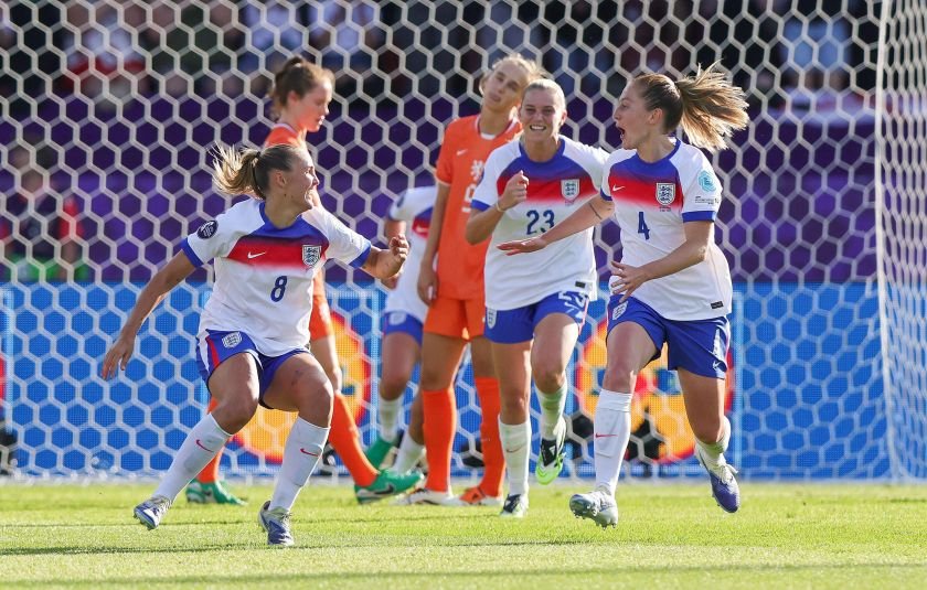 What I learned about surviving as a freelancer by watching the Lionesses