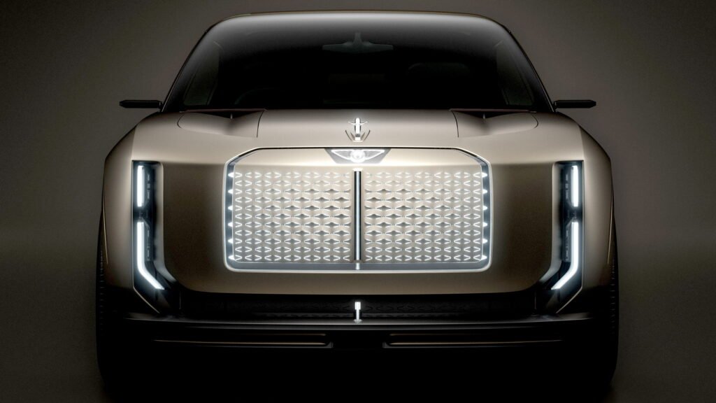 Bentley’s First EV Is A Concept So Weird It Doesn’t Even Have A Front Passenger Seat