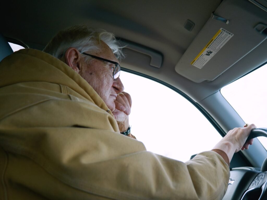 A trucker in his late 70s who can't afford to retire shares the big regret he made decades ago that may have changed his circumstances