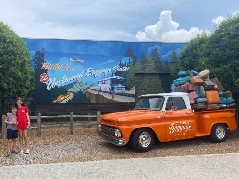 My family of 6 loves road trips. Here's how we keep them fun for everyone.