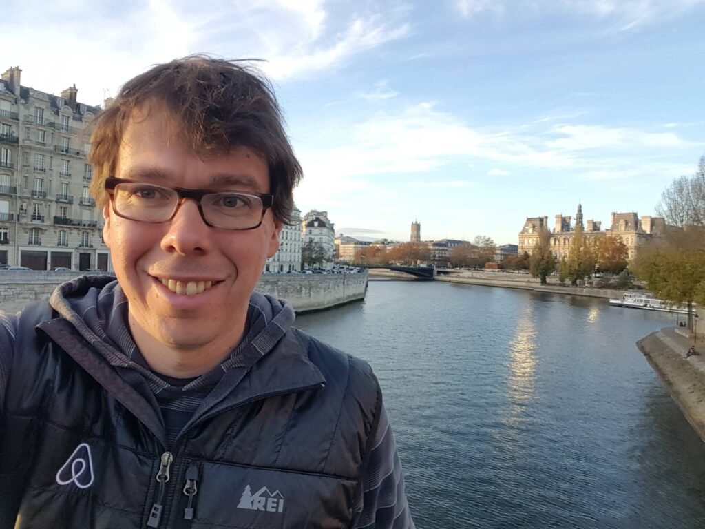 I led teams at Meta and Airbnb. My Big Tech career taught me an important lesson about dealing with chaos and crisis at work.