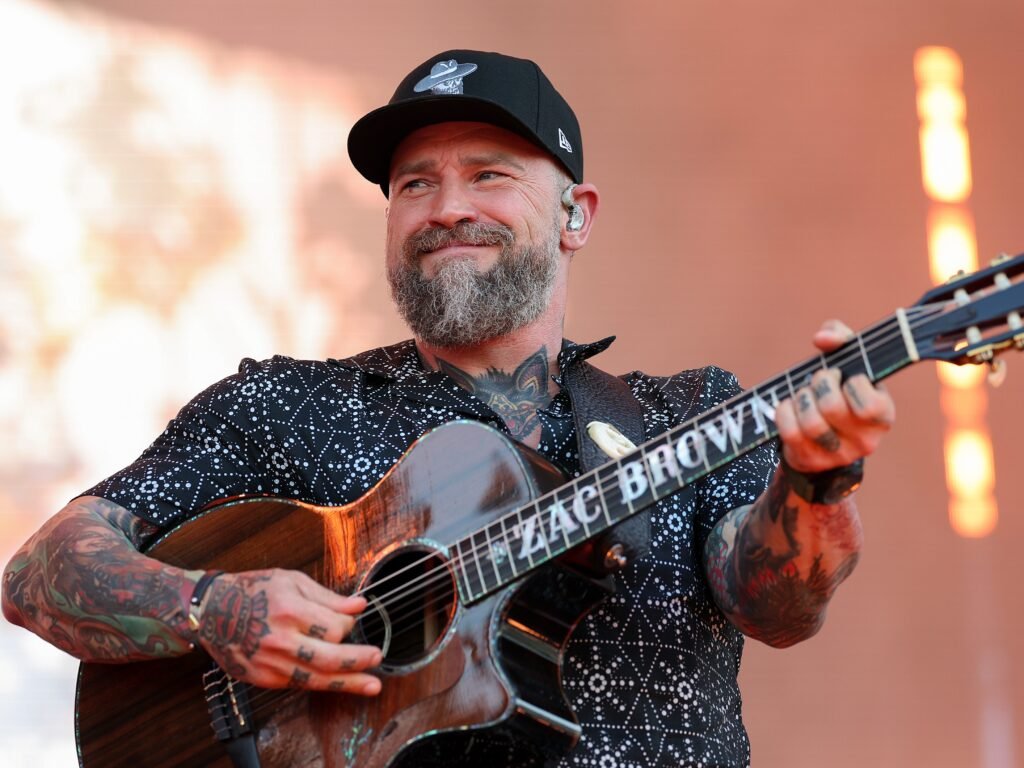 Country music star Zac Brown's weight-loss plan includes gaming, IV drips, and several foods he says he won't eat again