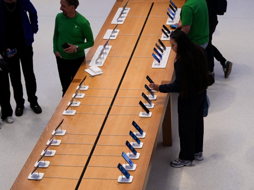 Wall Street analyst expects Apple to hike the price of some new iPhone models by $50