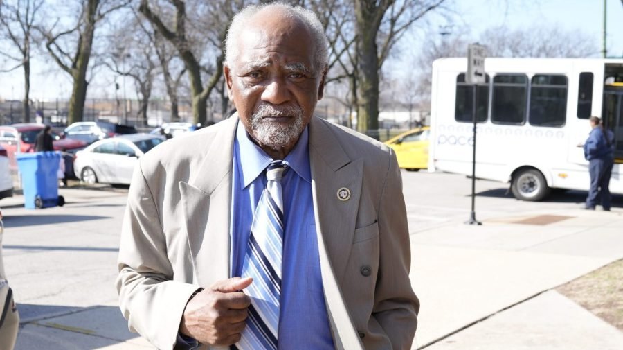 Danny Davis won’t seek reelection after 30 years in House