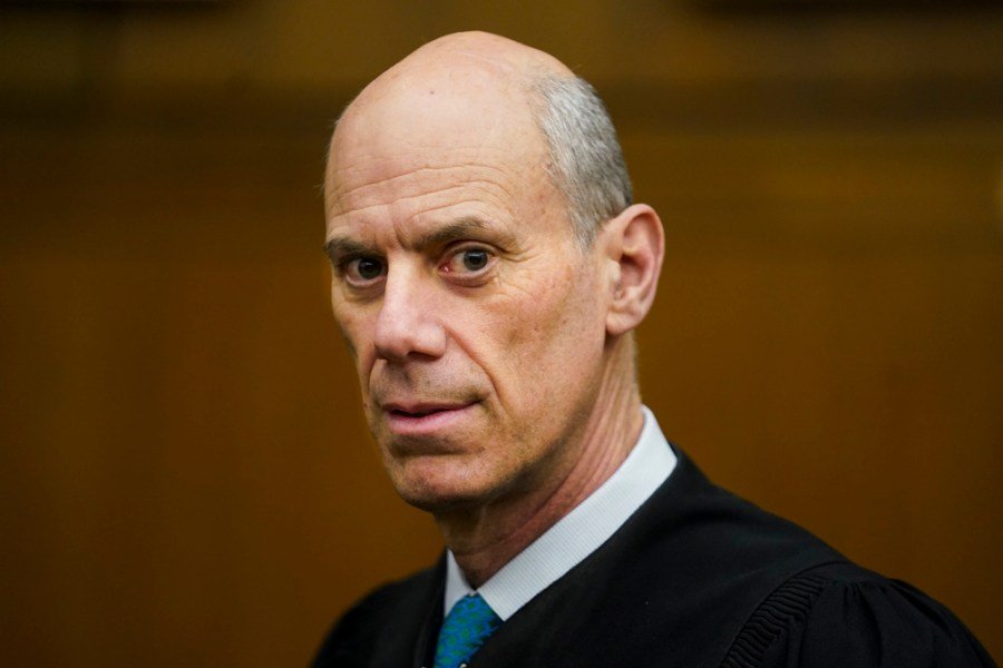Justice Department files formal complaint against Judge Boasberg 
