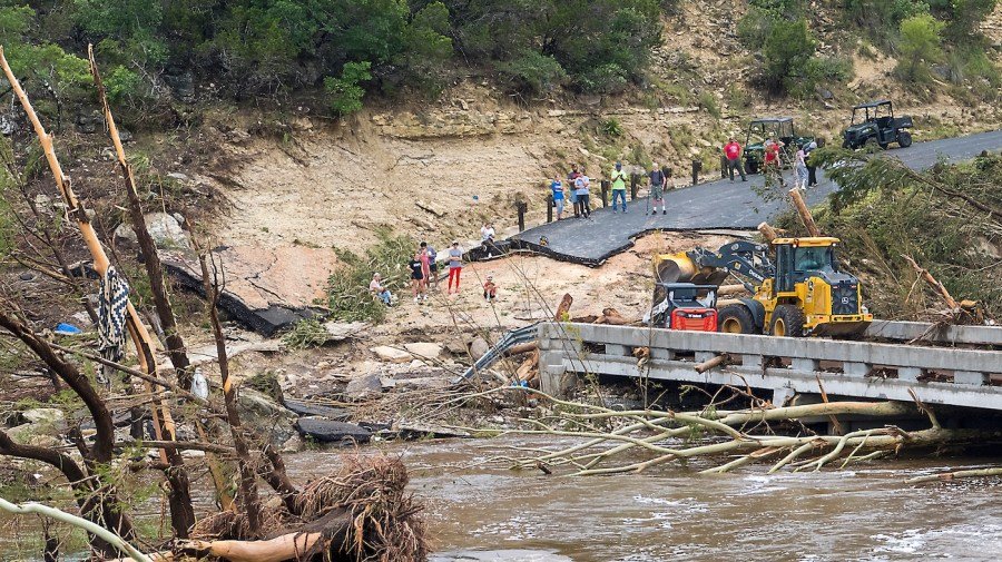 Top Democrats slam Noem over Texas flood response: 'That's abandonment'