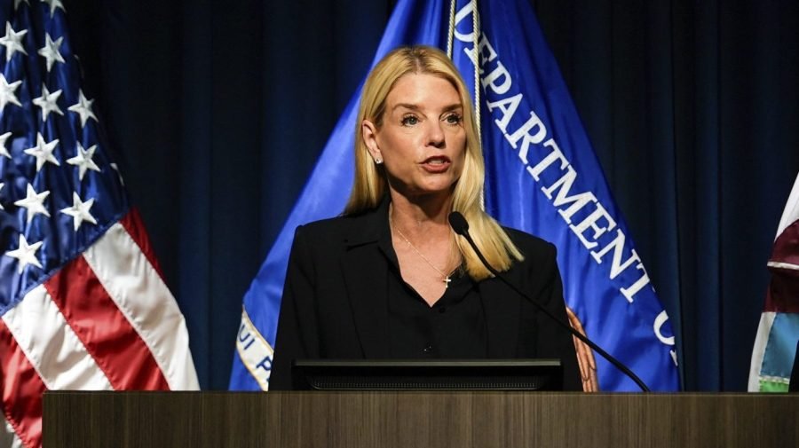 DOJ memo presses federal funding recipients to nix DEI
