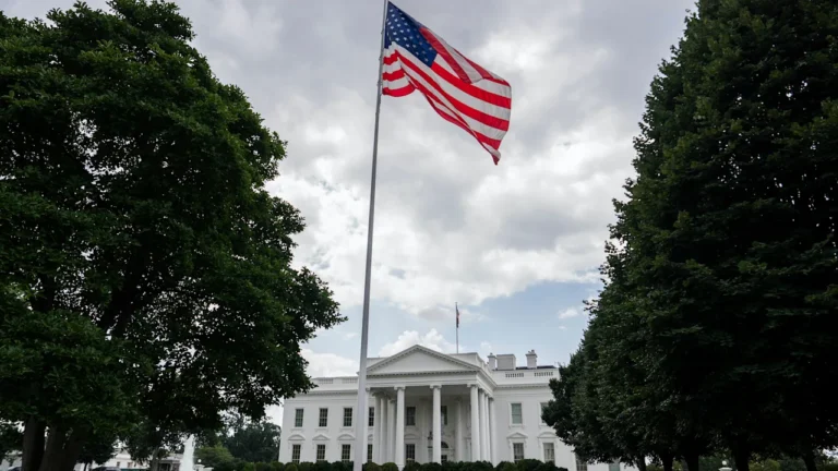Trump administration and Big Tech to launch a private health-tracking system