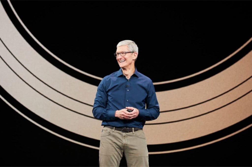 Tim Cook Will Now Oversee Apple’s Design Team