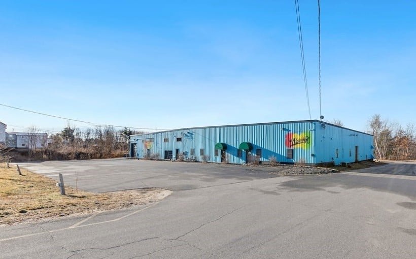 NH Warehouse Sells to Owner-User