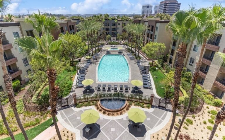 Waterton Acquires 522-Unit Warner Center Apartments