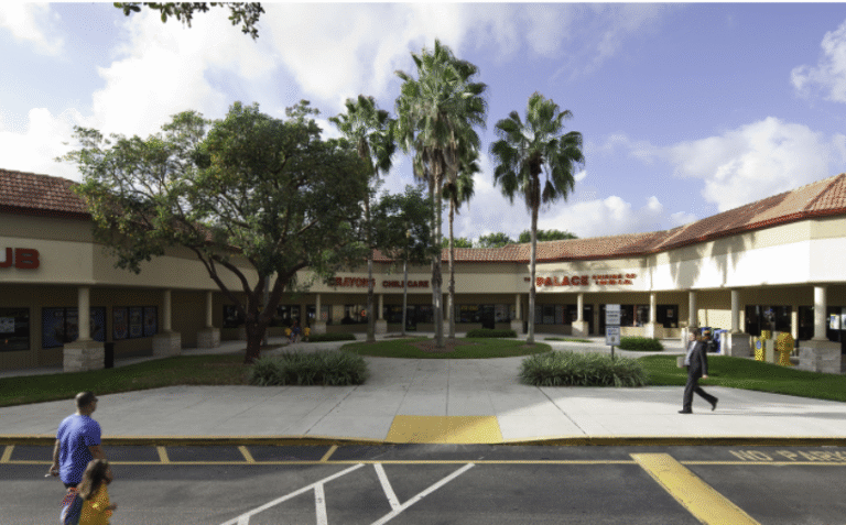 113K-SF N. Miami Shopping Center Sells for $17.8M