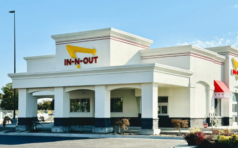 In-N-Out Plans First Location in the Portland Area