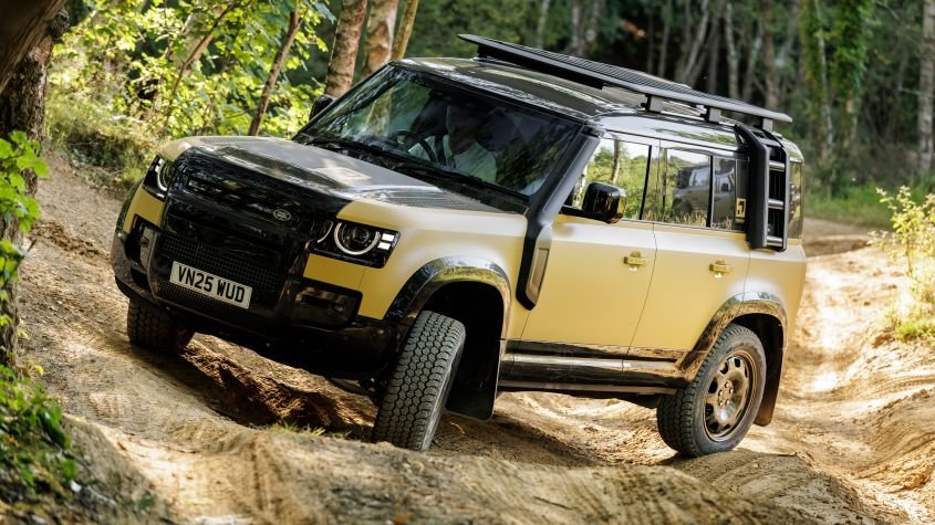 Land Rover Defender Trophy Edition D350 - pictures