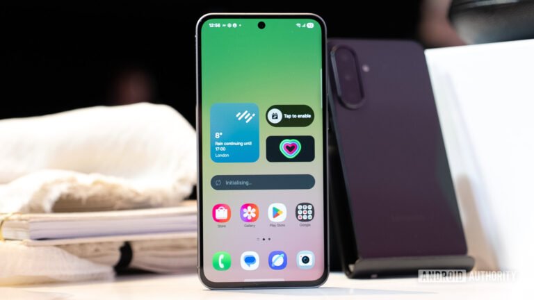 This Samsung phone still hasn’t launched in the US, but it’s making waves worldwide