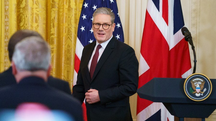 UK commits to aiding Palestinians but won't yet recognize state