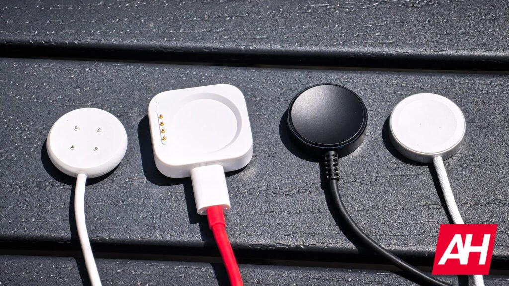 Stop the Puck Madness: We Need a Universal Smartwatch Charger