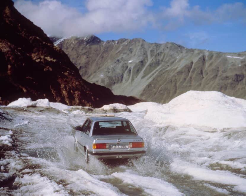 BMW 325iX: The First All-Wheel-Drive BMW Turns 40