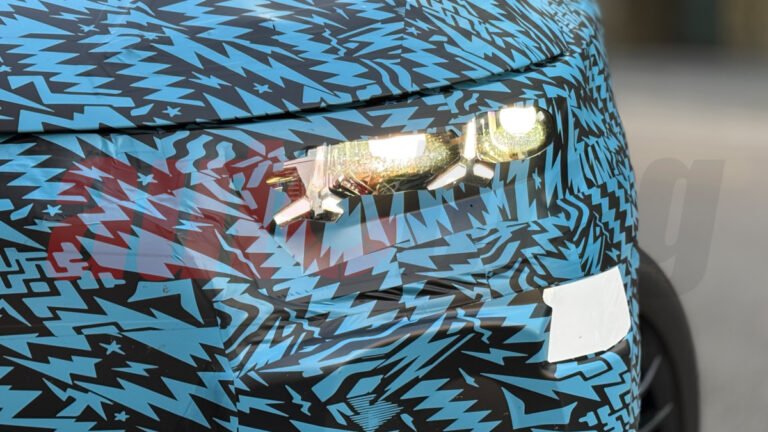2027 Mercedes-Benz VLE Is Already Showing Off What It Can Do In Public