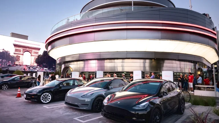 ‘The overall vibe was total chaos’: Tesla Diner goes viral for long waits and mixed reviews